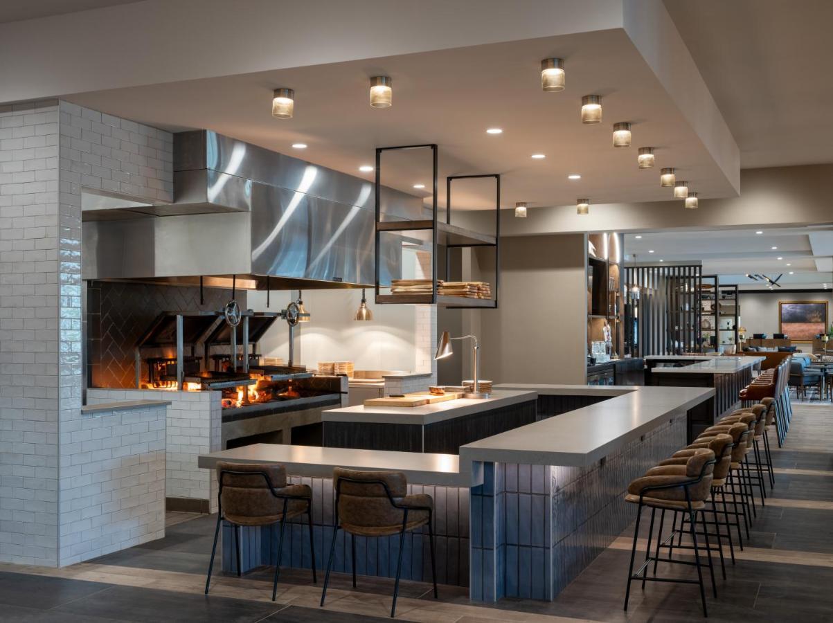 Delta Hotels By Marriott Wichita Falls Convention Center Extérieur photo