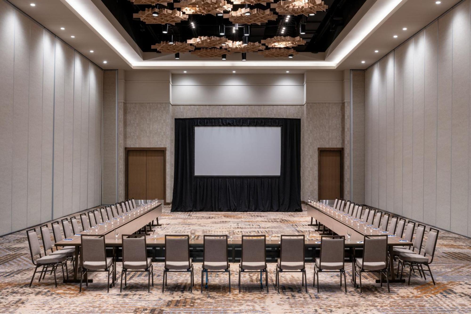Delta Hotels By Marriott Wichita Falls Convention Center Extérieur photo