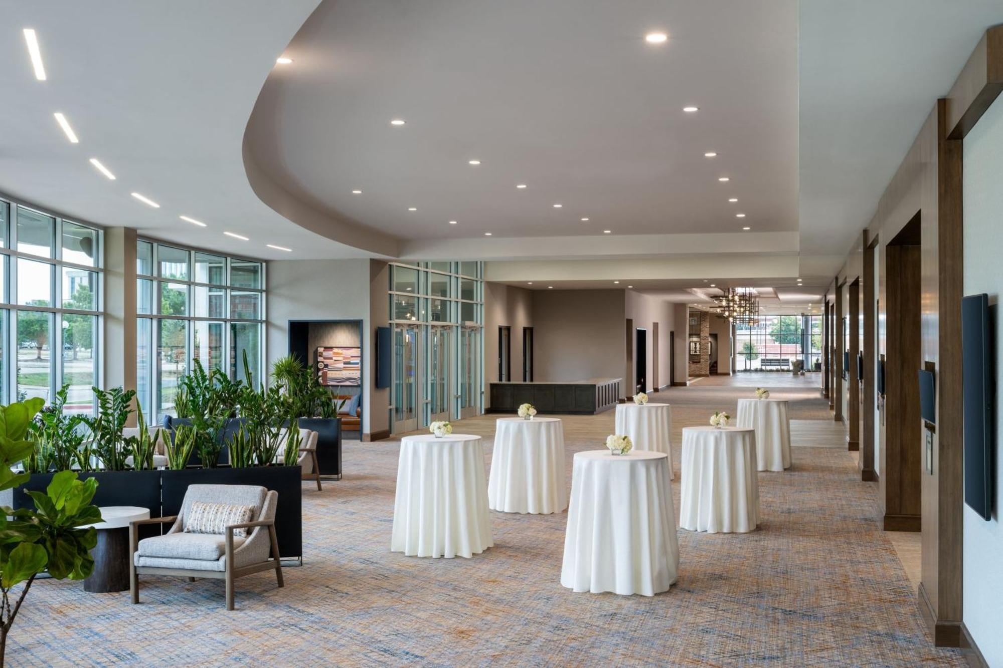 Delta Hotels By Marriott Wichita Falls Convention Center Extérieur photo