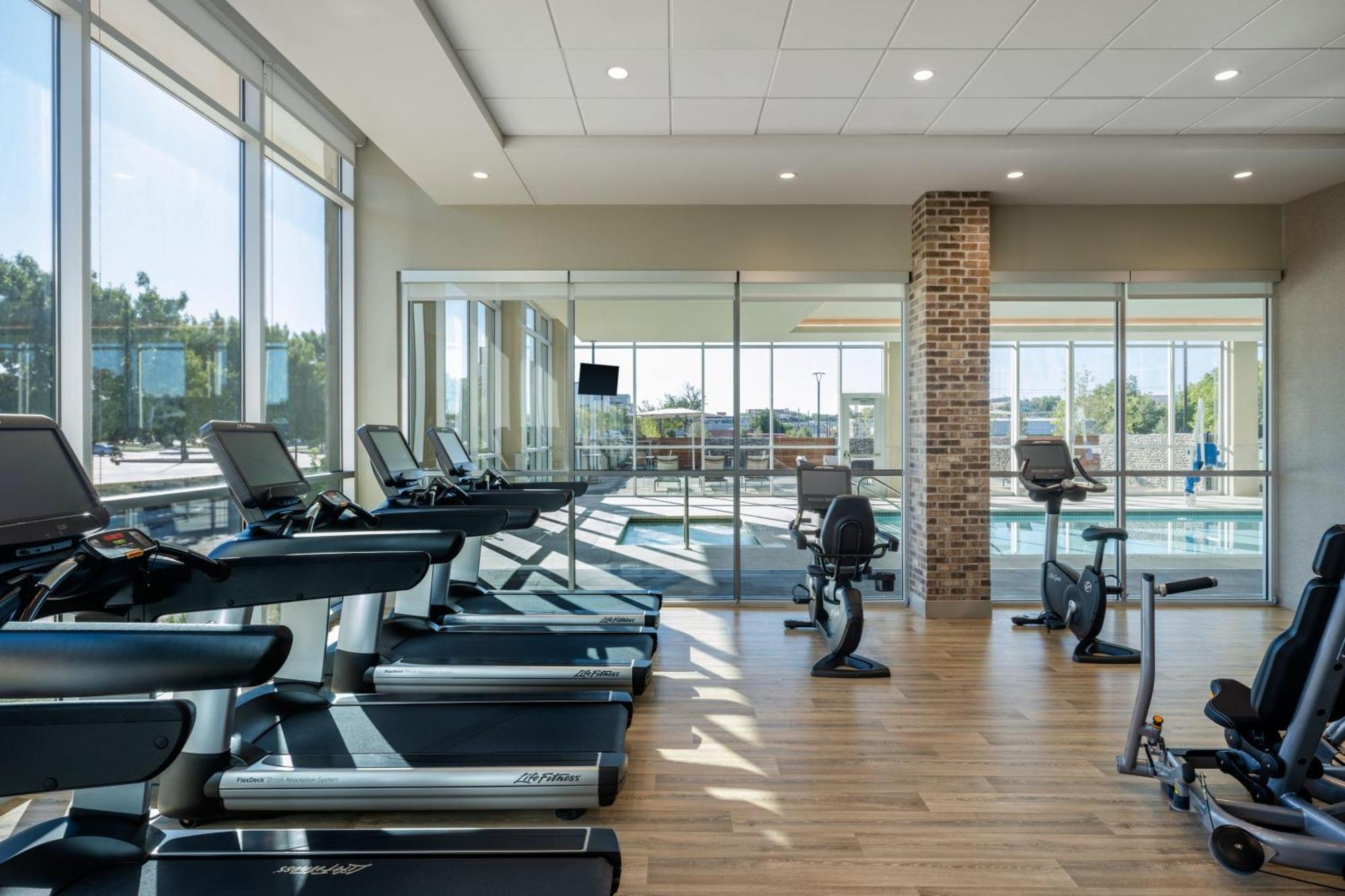 Delta Hotels By Marriott Wichita Falls Convention Center Extérieur photo