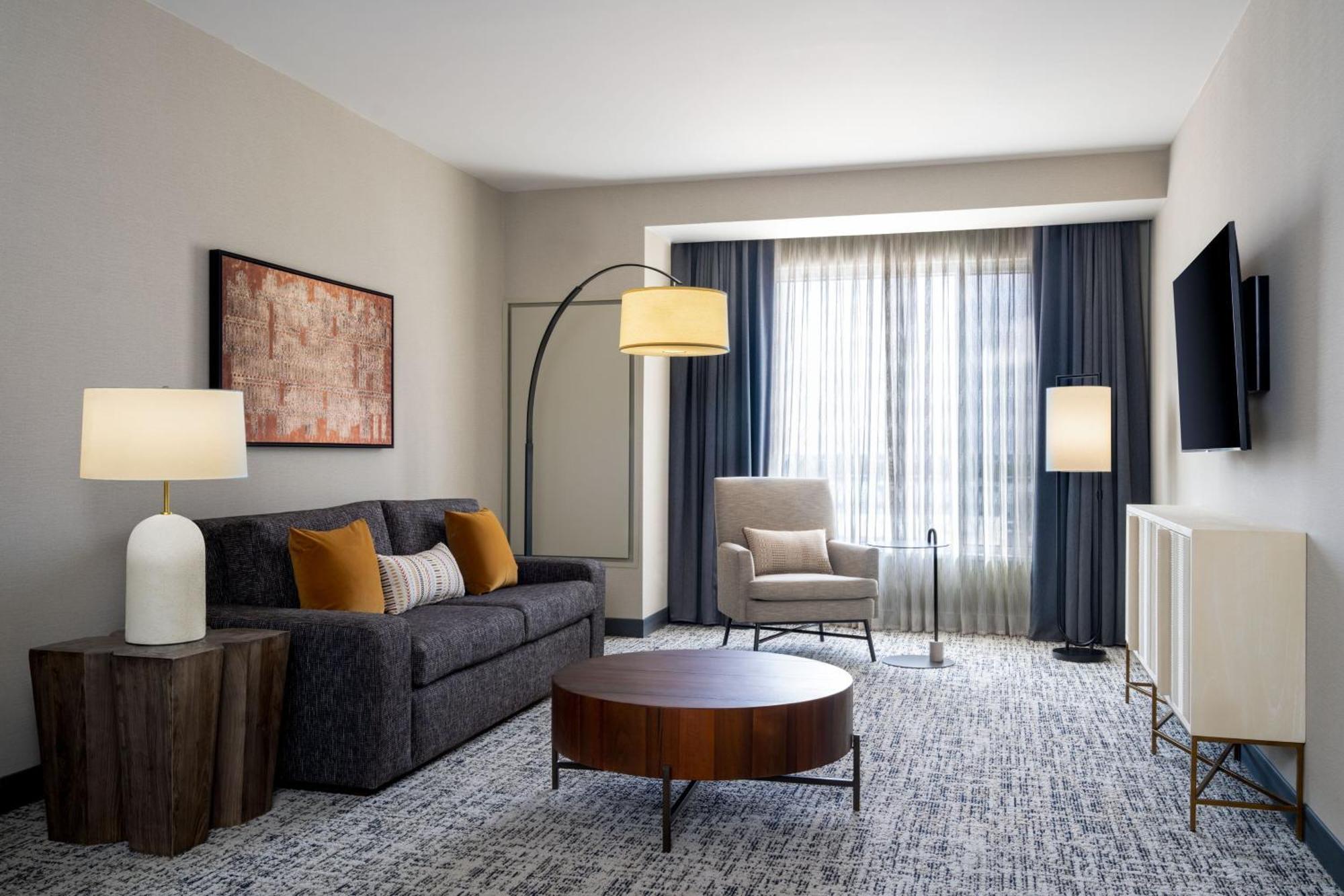Delta Hotels By Marriott Wichita Falls Convention Center Extérieur photo