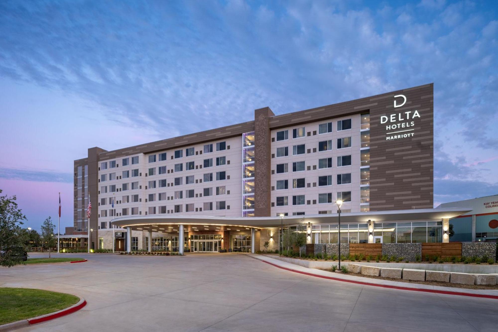 Delta Hotels By Marriott Wichita Falls Convention Center Extérieur photo